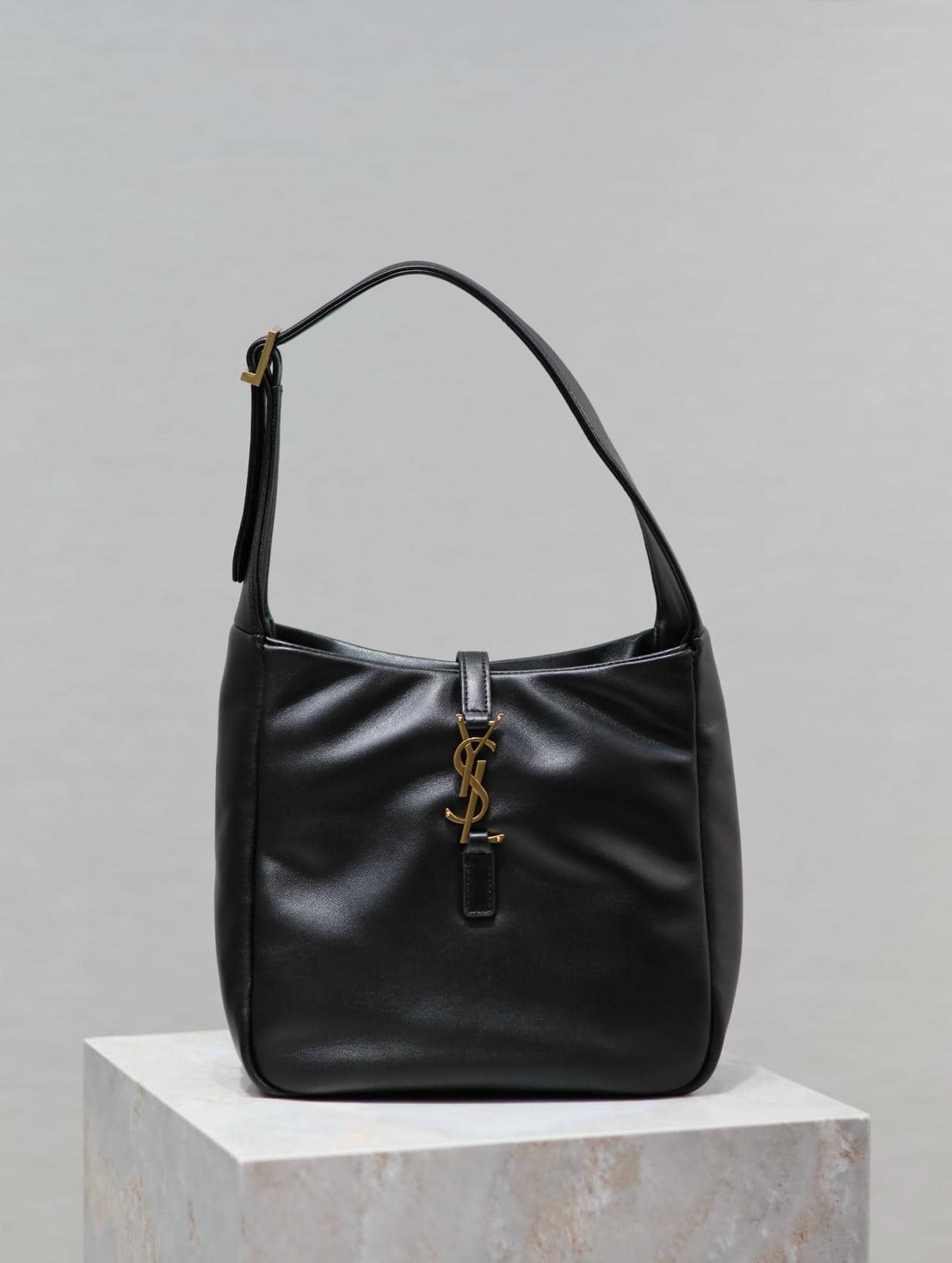Handbag 2-14